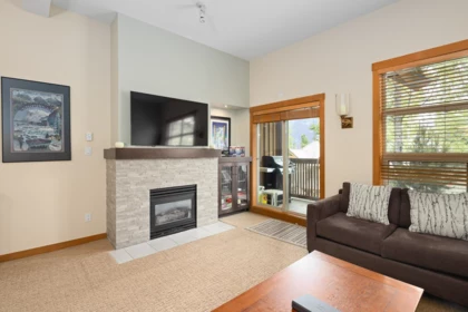 10 4894 Painted Cliff Road, Whistler, BC, Whistler — Townhouse for sale
