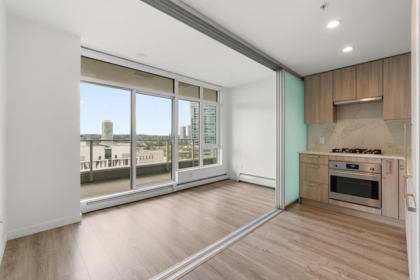 1112 13350 Central Avenue, Surrey, BC