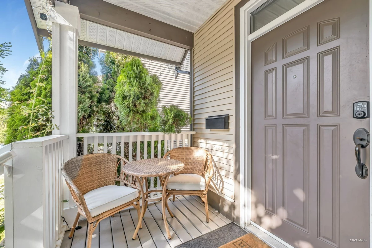 Family Room Photo of 6192 150 Street, Surrey, BC