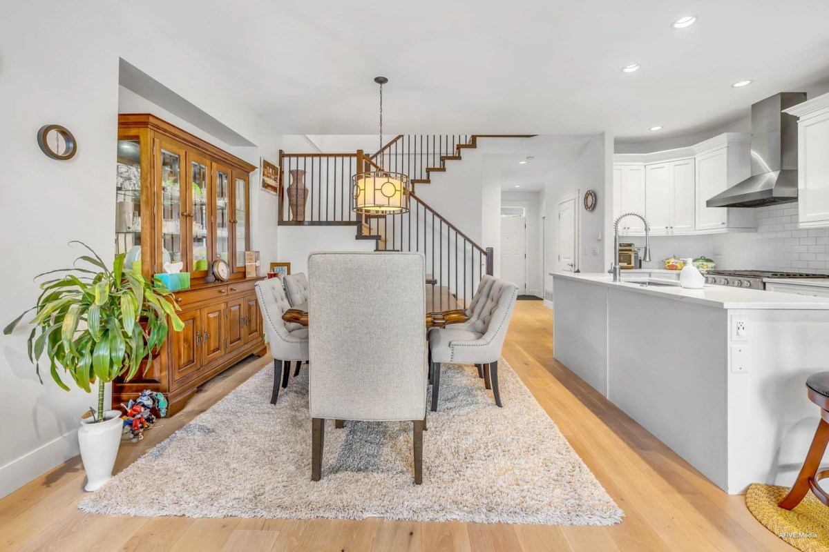 Primary Bathroom Photo of 6192 150 Street, Surrey, BC