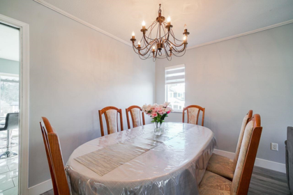 Kitchen Photo of 17184 63 Avenue, Surrey, BC