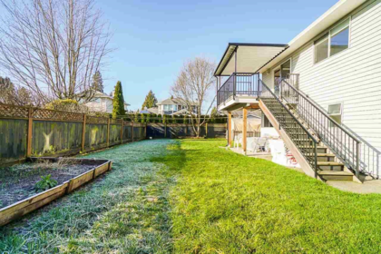 Staircase Photo of 17184 63 Avenue, Surrey, BC