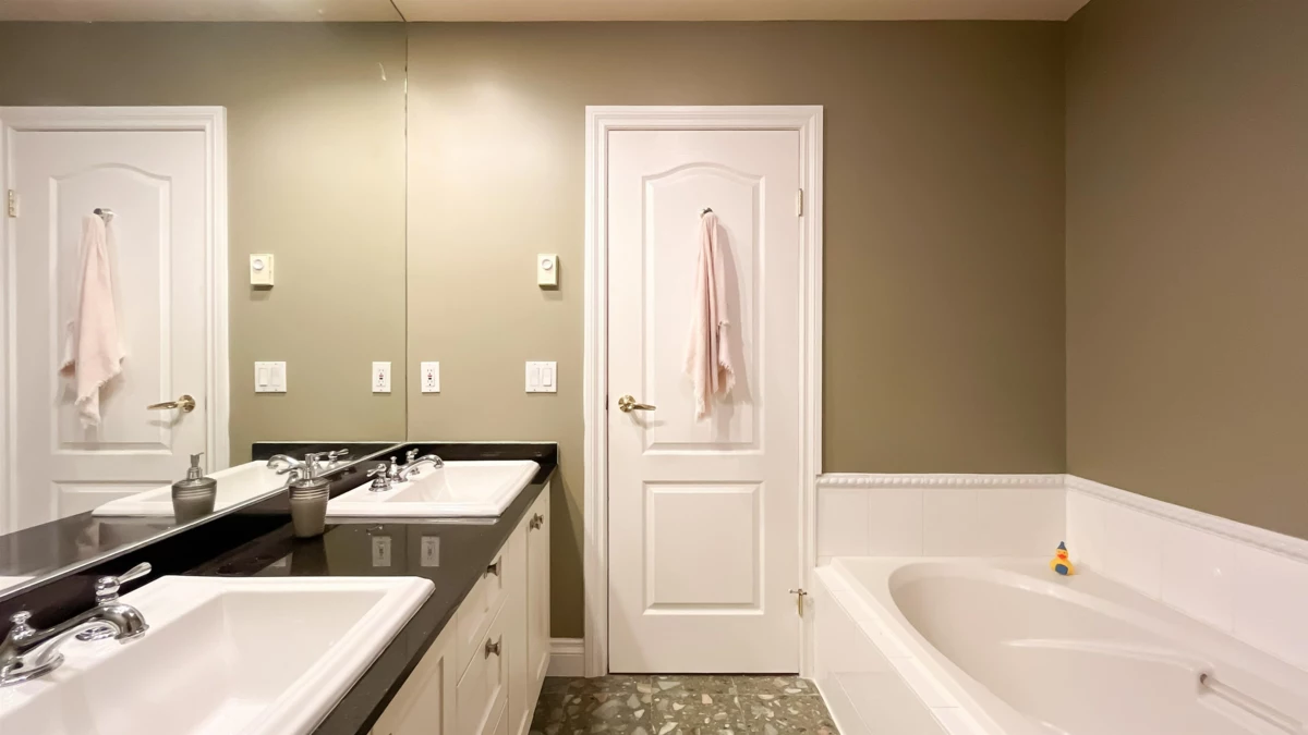 Loft / Bonus Room Photo of 308 5735 Hampton Place, Vancouver, BC