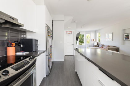 Kitchen Photo of 92 8050 204 Street, Langley, BC
