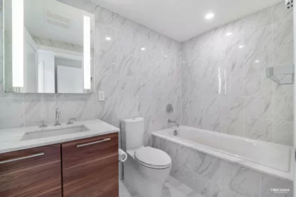 1108 8555 Granville Street, Vancouver, BC, Vancouver — Apartment/Condo for sale