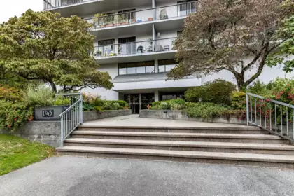 803 1745 Esquimalt Avenue, West Vancouver, BC, West Vancouver — Apartment/Condo for sale