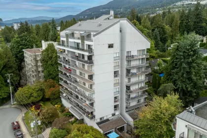 803 1745 Esquimalt Avenue, West Vancouver, BC, West Vancouver — Apartment/Condo for sale