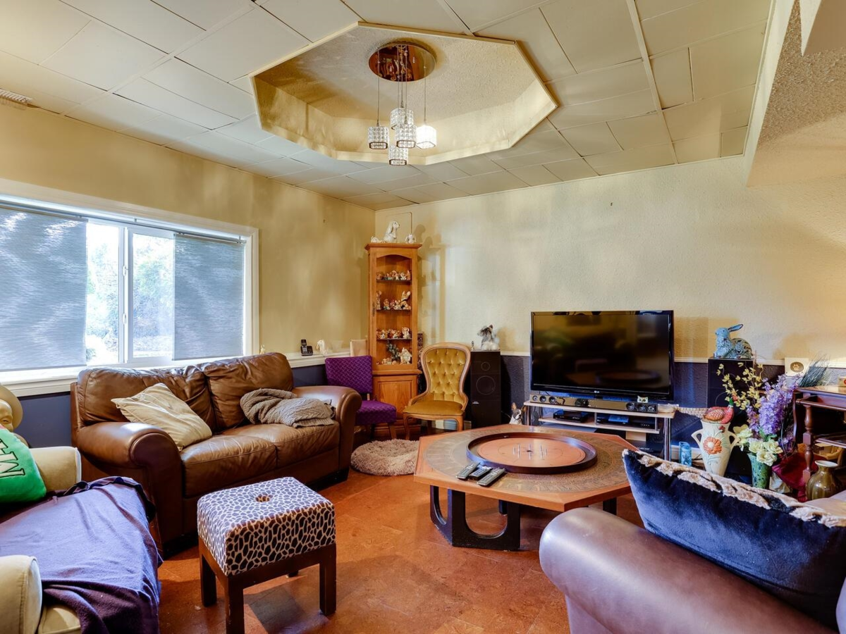 Garden / Landscaping Photo of 960 Porter Street, Coquitlam, BC