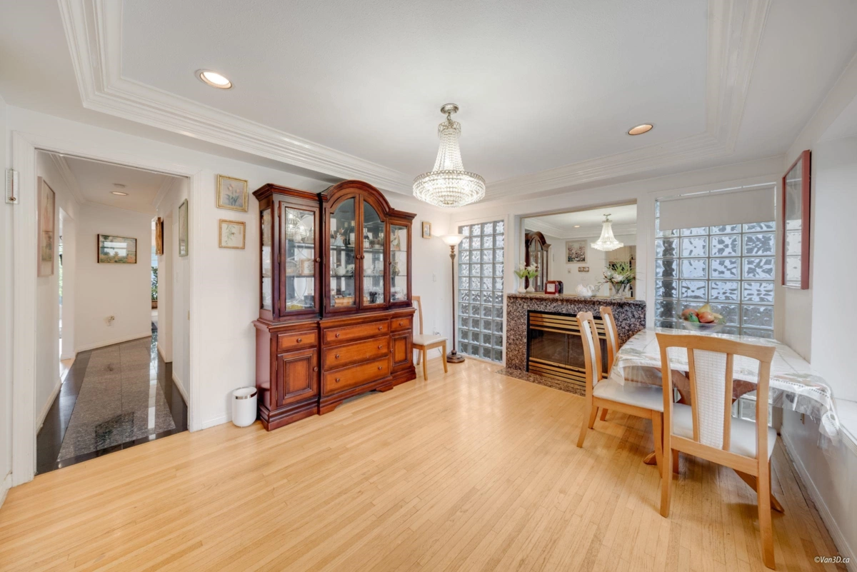 Dining Area Photo of 3436 Cambridge Street, Vancouver, BC