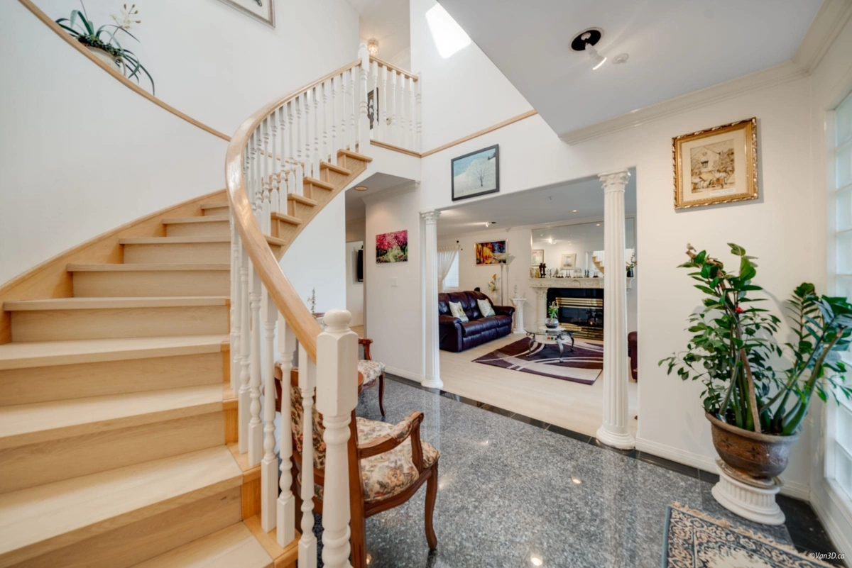 Primary Bathroom Photo of 3436 Cambridge Street, Vancouver, BC