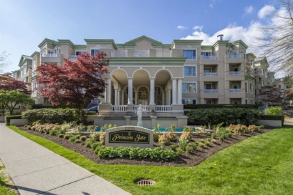 209 2995 Princess Crescent, Coquitlam, BC, Coquitlam — Apartment/Condo for sale