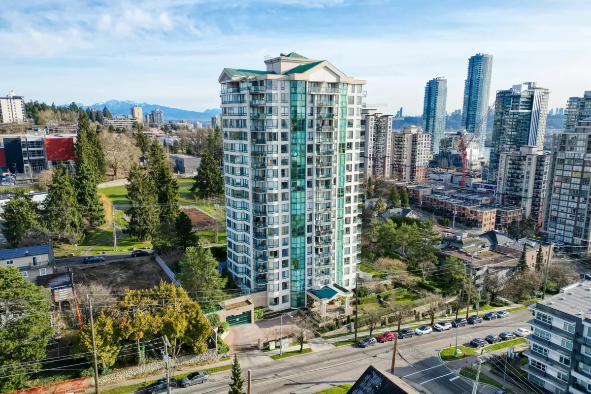 Exterior Front Photo of 2003 121 Tenth Street, New Westminster, BC