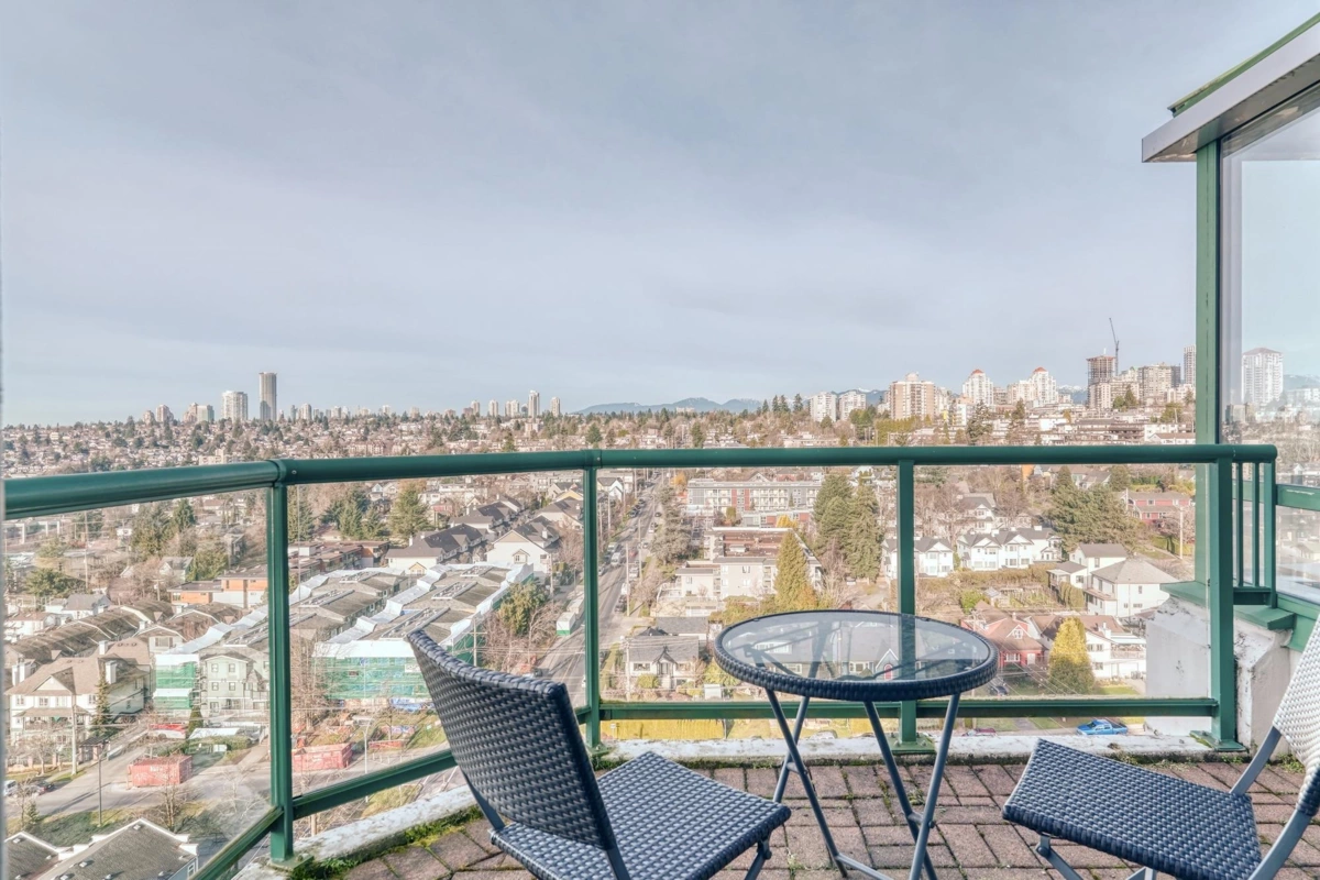 Laundry Room Photo of 2003 121 Tenth Street, New Westminster, BC
