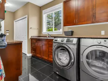 Swimming Pool Photo of 5733 136b Street, Surrey, BC