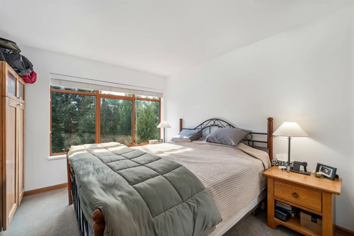 Guest Bathroom Photo of 3 4355 Northlands Boulevard, Whistler, BC