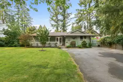 19927 37 Avenue, Langley, BC, Langley — Single Family Residence for sale