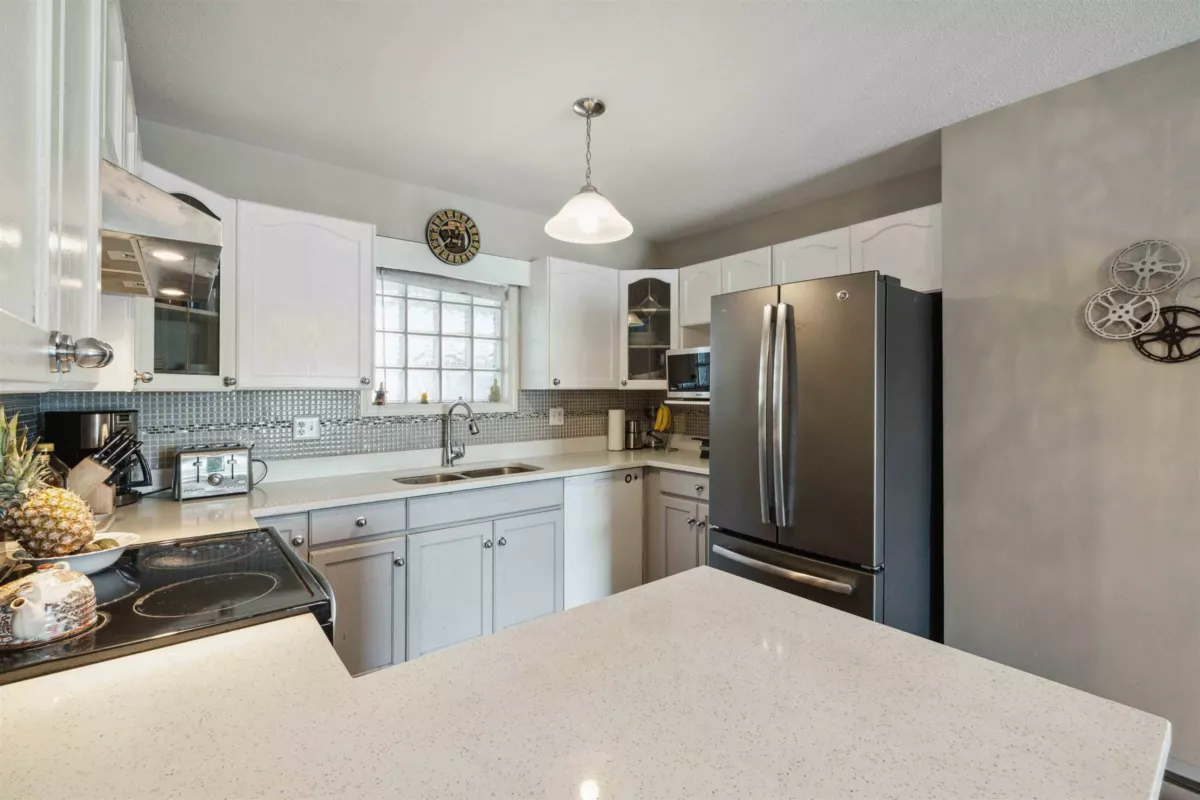 Breakfast Nook Photo of 402 12025 207a Street, Maple Ridge, BC