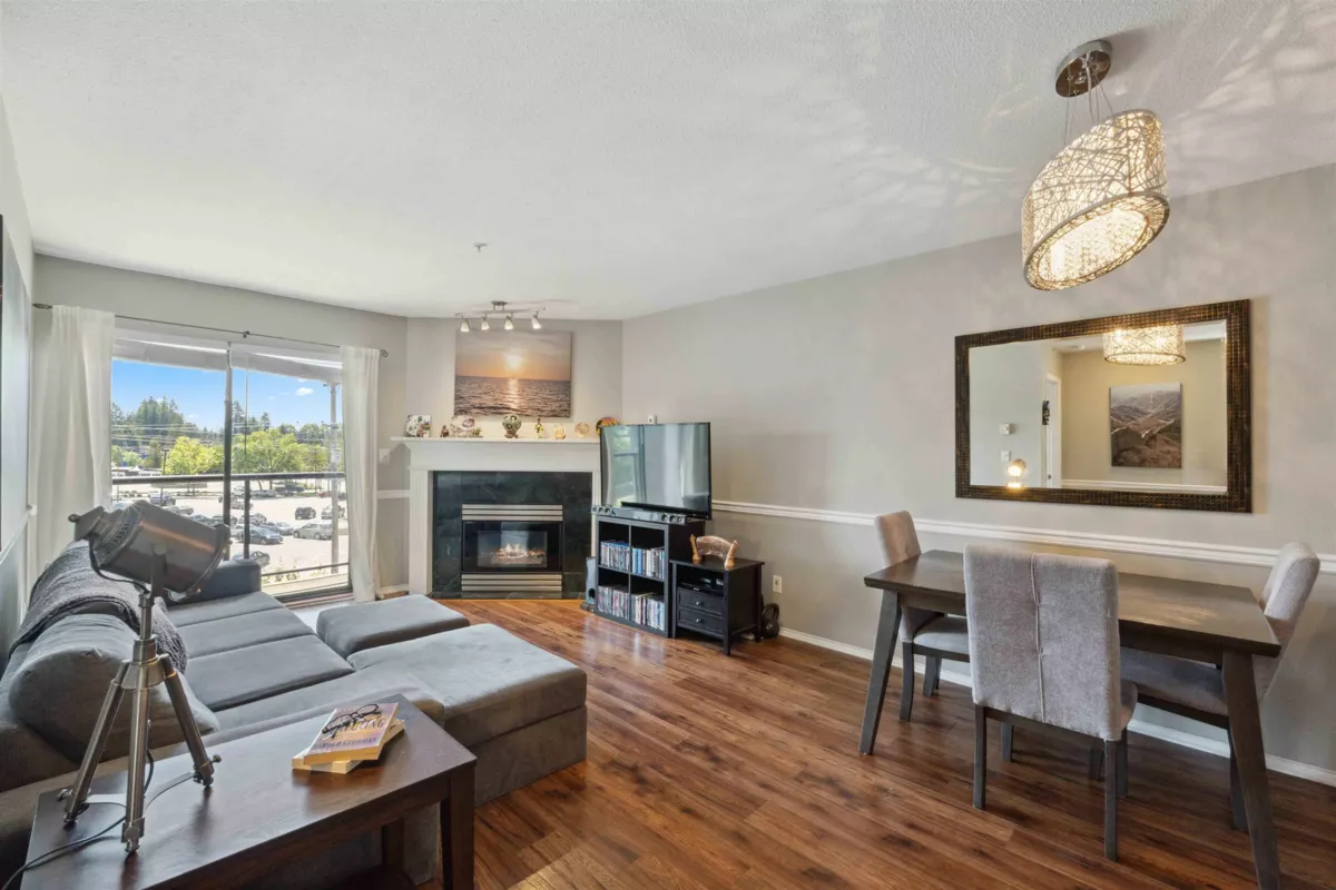 Family Room Photo of 402 12025 207a Street, Maple Ridge, BC