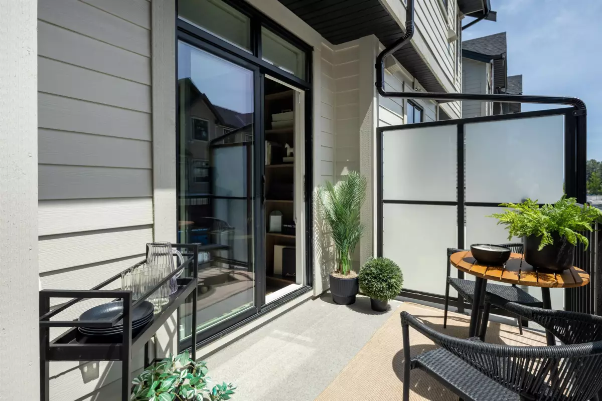 Primary Bathroom Photo of 18 2150 Rindall Avenue, Port Coquitlam, BC