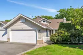 7 6488 168 Street, Surrey, BC