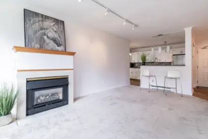 208 13965 16 Avenue, Surrey, BC, Surrey — Apartment/Condo for sale