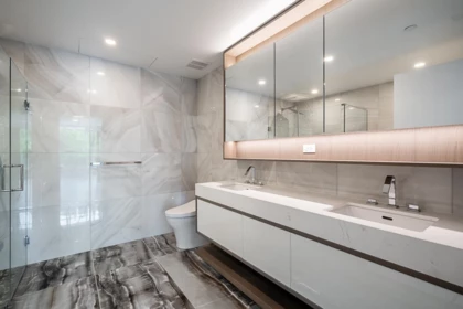 Primary Bathroom Photo of 212 1342 Johnston Road, White Rock, BC