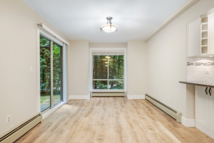 Kitchen Island Photo of 37 9000 Ash Grove Crescent, Burnaby, BC