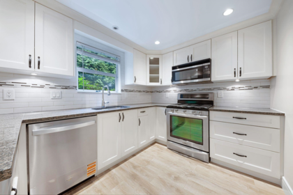 37 9000 Ash Grove Crescent, Burnaby, BC, Burnaby — Townhouse for sale