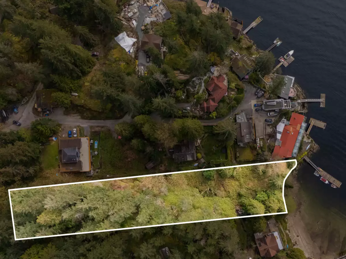 Dining Area Photo of LOT 3 Sunshine Falls Lane, North Vancouver, BC