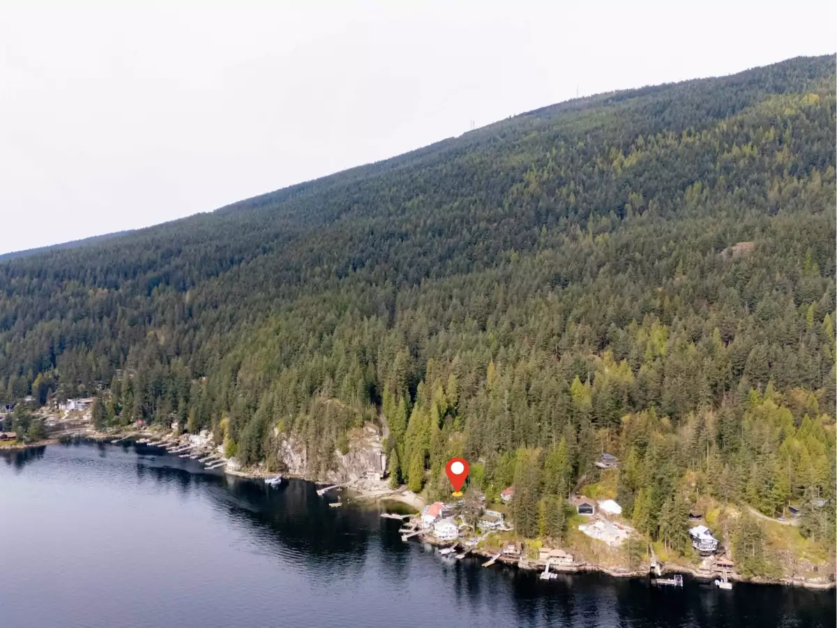 Hallway Photo of LOT 3 Sunshine Falls Lane, North Vancouver, BC