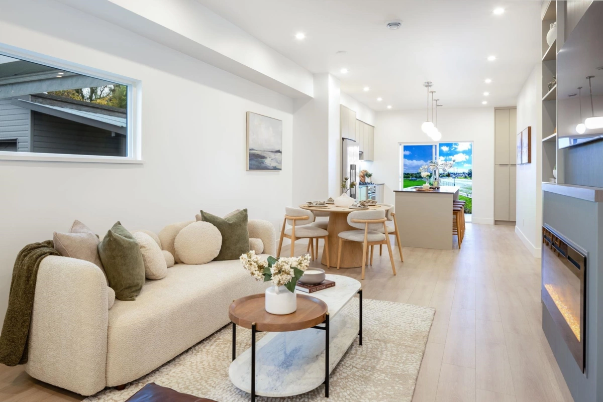 Dining Area Photo of 35 4732 60b Street, Delta, BC