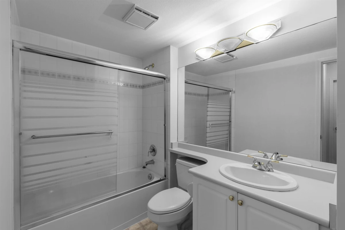 Guest Bathroom Photo of 308 12155 75a Avenue, Surrey, BC