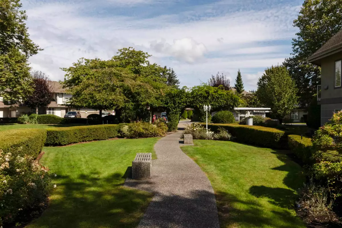 Laundry Room Photo of 308 12155 75a Avenue, Surrey, BC