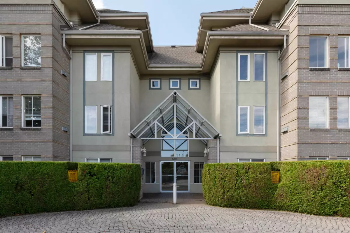 Living Room Photo of 308 12155 75a Avenue, Surrey, BC