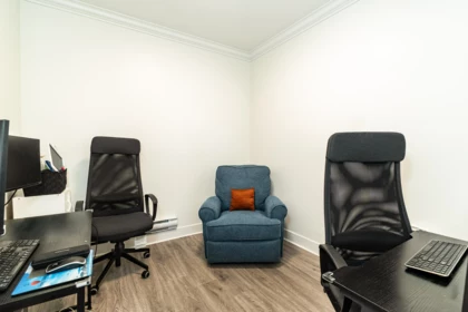 Basement Recreation Room Photo of 404 2389 Hawthorne Avenue, Port Coquitlam, BC