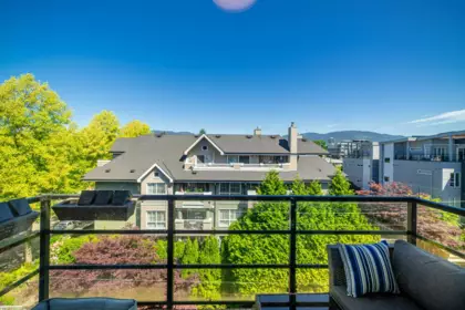 Loft / Bonus Room Photo of 404 2389 Hawthorne Avenue, Port Coquitlam, BC