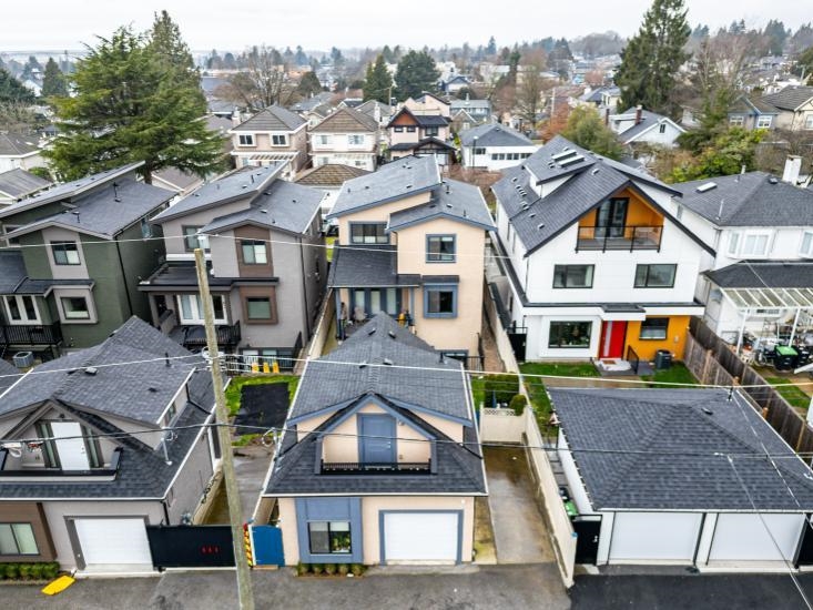 Outdoor Deck Photo of 8068 Haig Street, Vancouver, BC