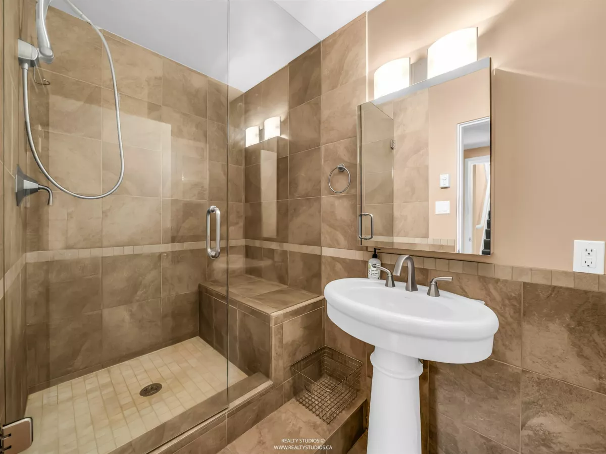 Outdoor Deck Photo of 1202 Bracknell Crescent, North Vancouver, BC