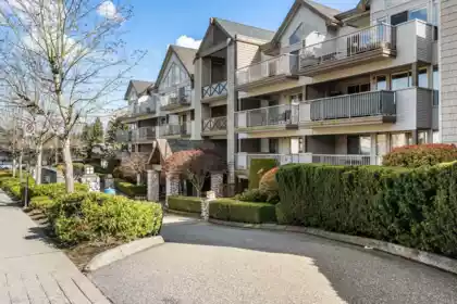 303 33478 Roberts Avenue, Abbotsford, BC, Abbotsford — Apartment/Condo for sale