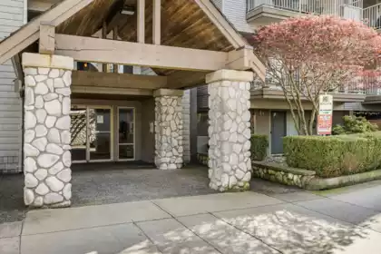303 33478 Roberts Avenue, Abbotsford, BC, Abbotsford — Apartment/Condo for sale