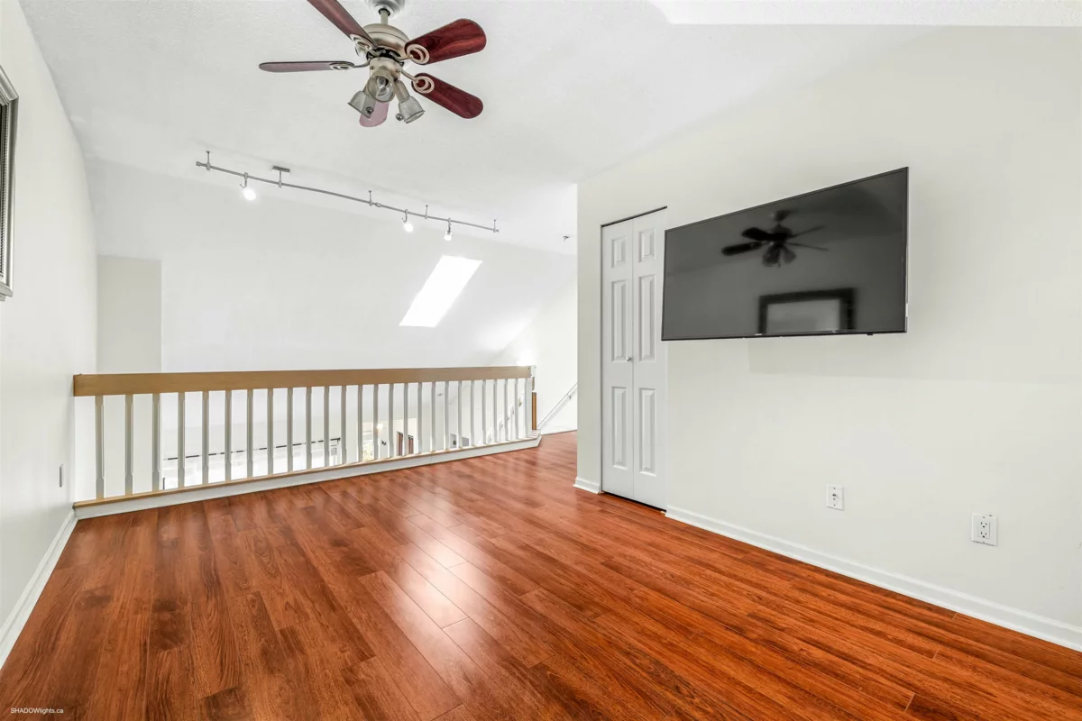 Loft / Bonus Room Photo of 222 7837 120a Street, Surrey, BC