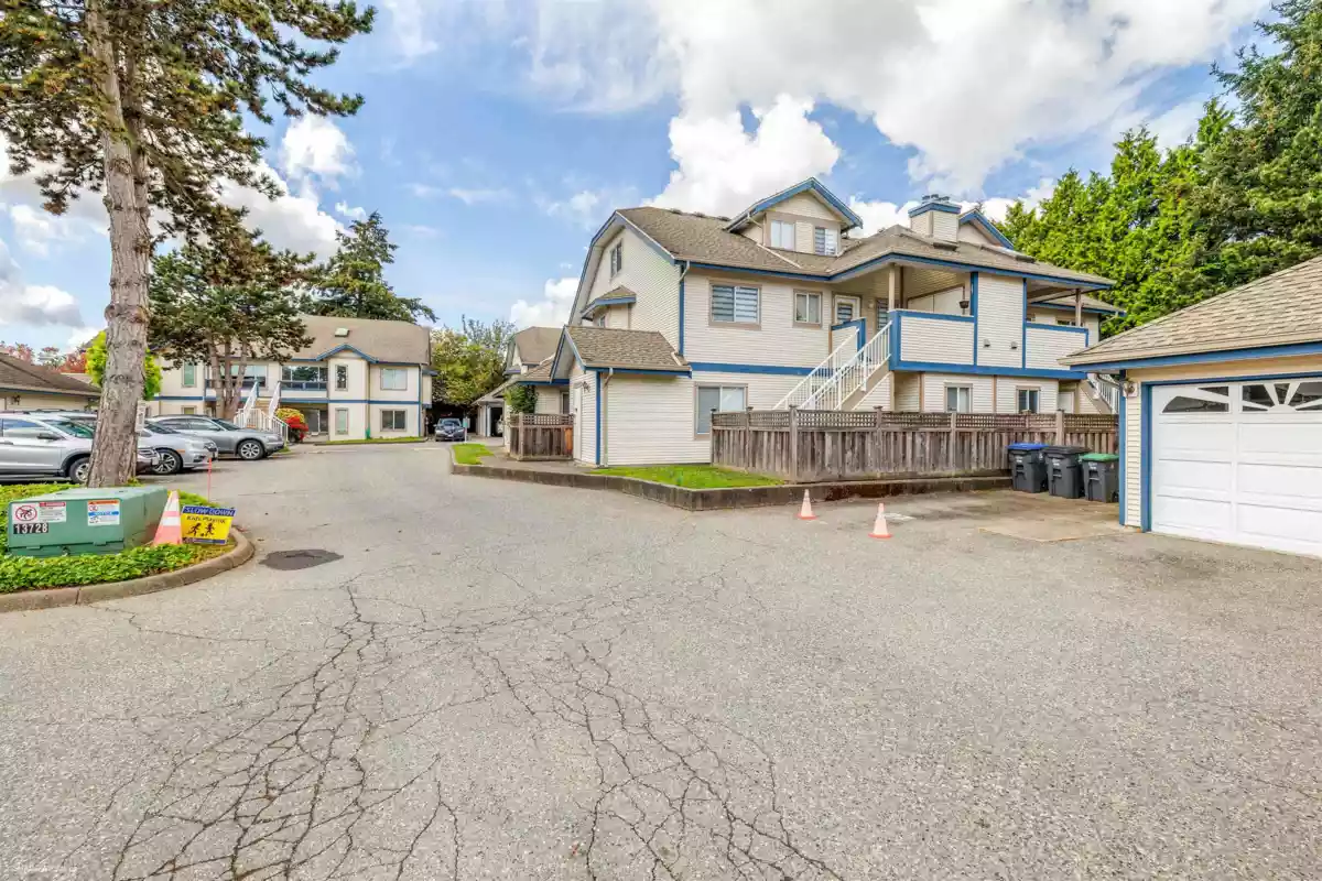 Staircase Photo of 222 7837 120a Street, Surrey, BC