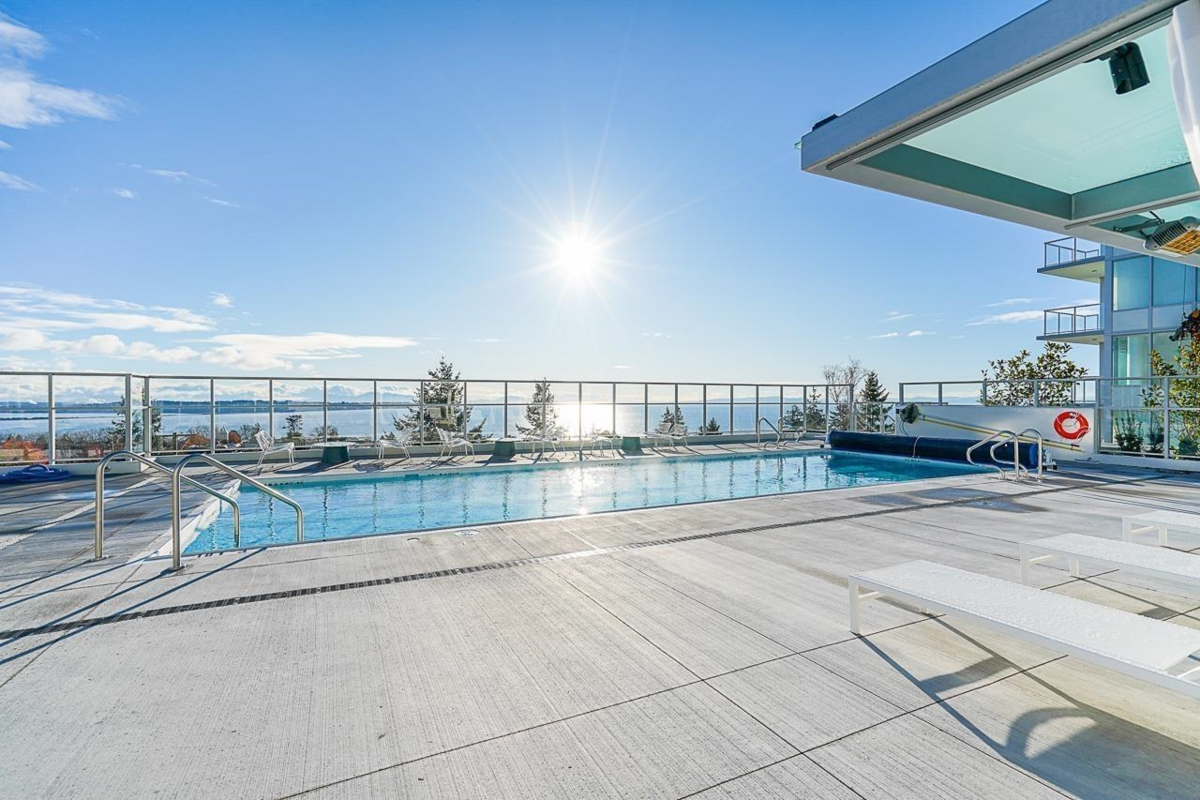 Bedroom 2 Photo of 603 15165 Thrift Avenue, White Rock, BC
