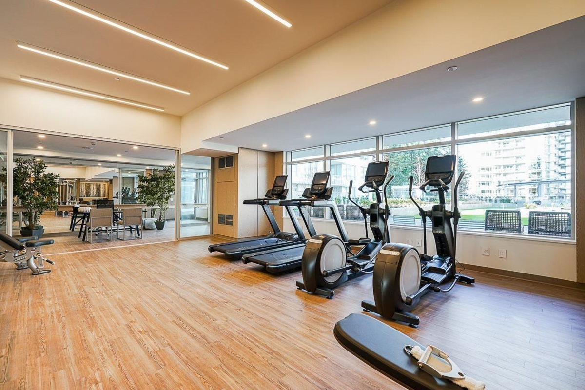 Pantry Photo of 603 15165 Thrift Avenue, White Rock, BC