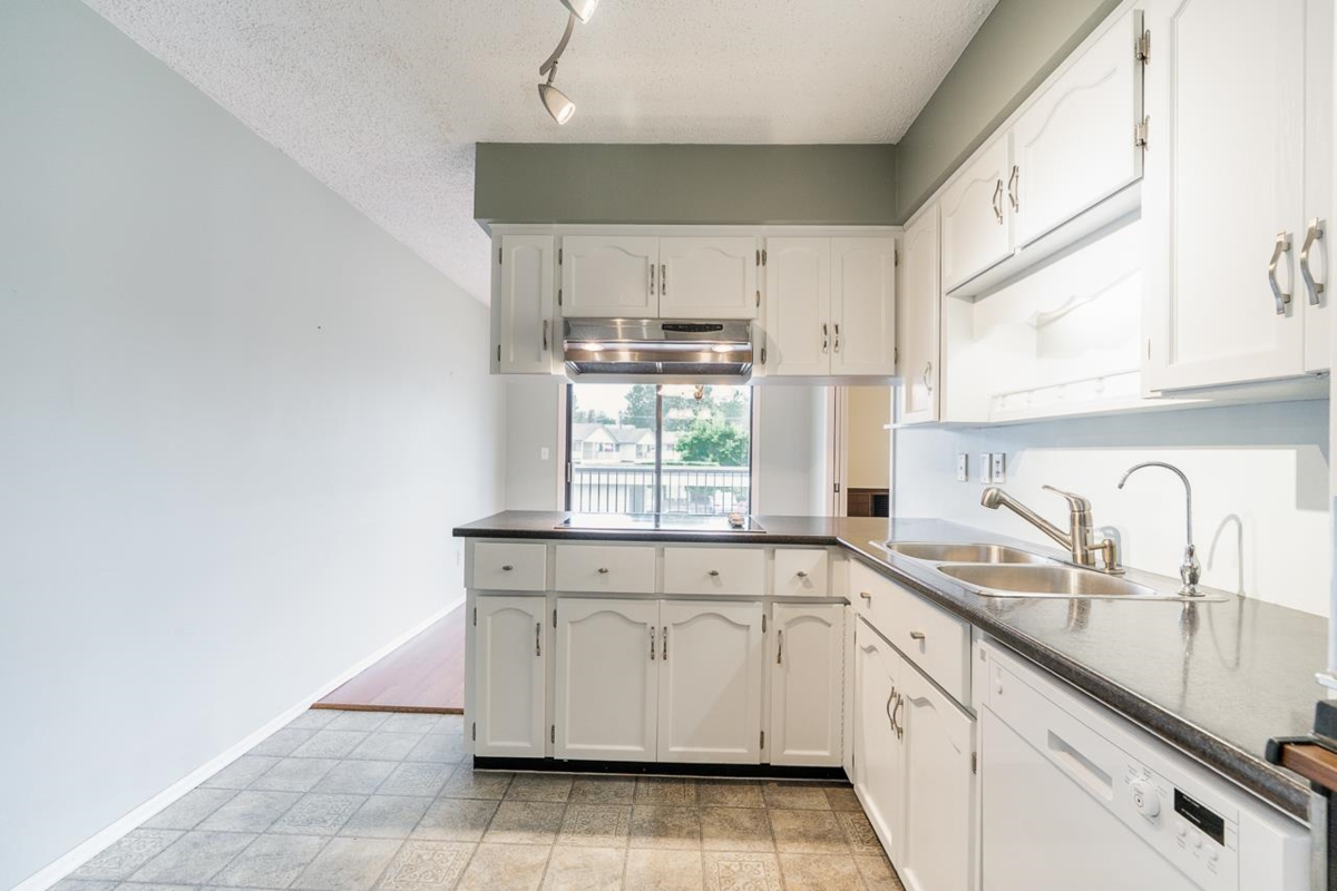 Bedroom 2 Photo of 41 32959 George Ferguson Way, Abbotsford, BC