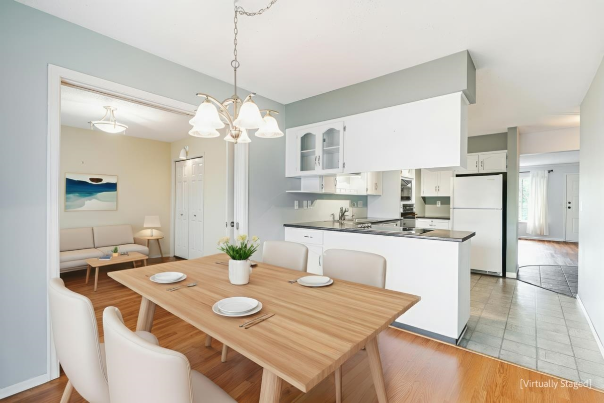 Family Room Photo of 41 32959 George Ferguson Way, Abbotsford, BC