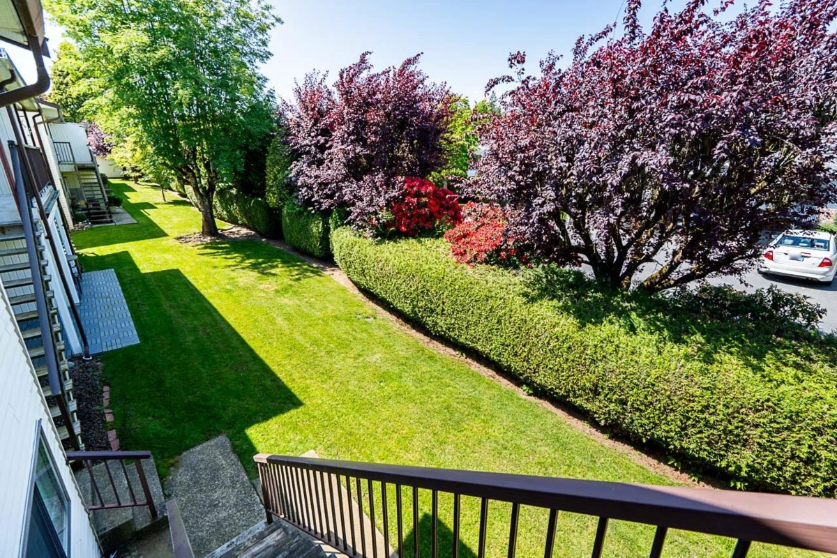 Garage Interior Photo of 41 32959 George Ferguson Way, Abbotsford, BC