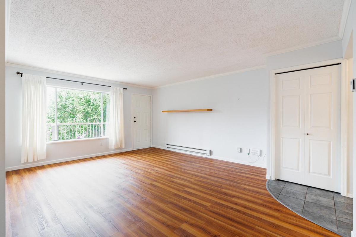 Primary Bedroom Photo of 41 32959 George Ferguson Way, Abbotsford, BC