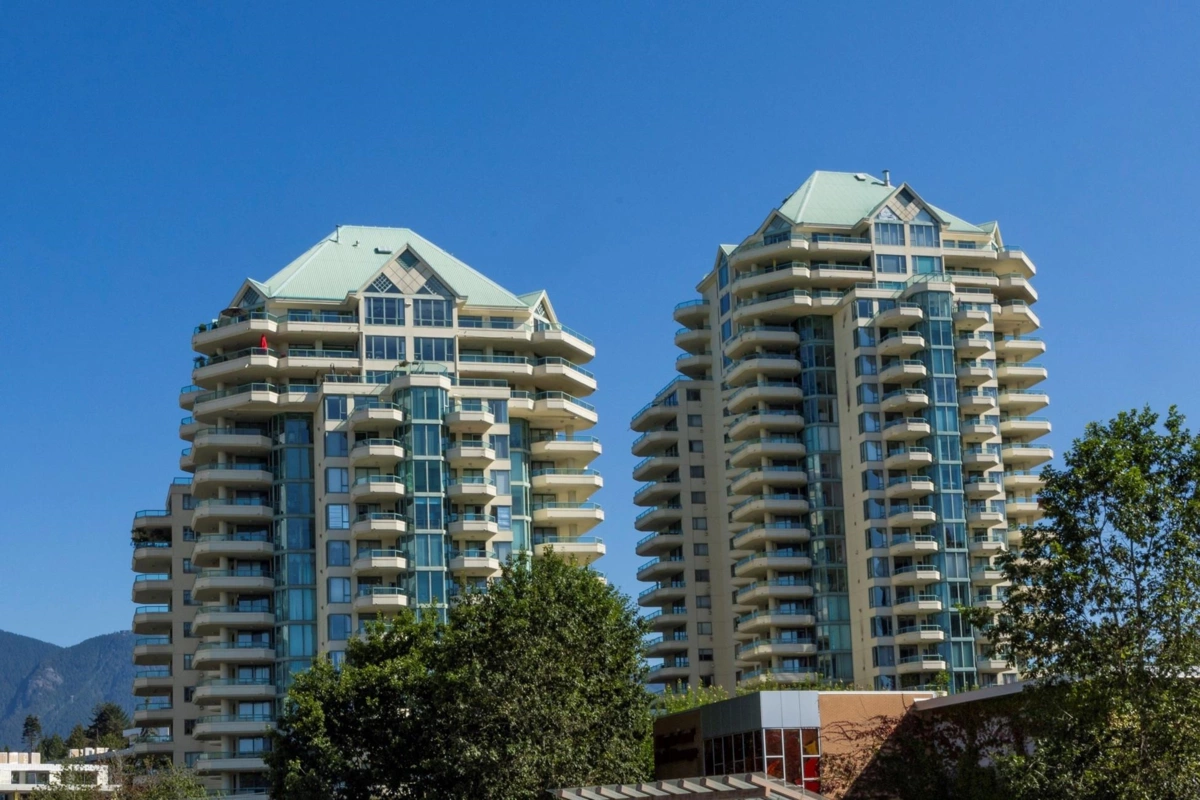 Aerial View of 19A 328 Taylor Way, West Vancouver, BC