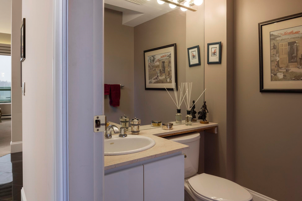 Bedroom 3 Photo of 19A 328 Taylor Way, West Vancouver, BC